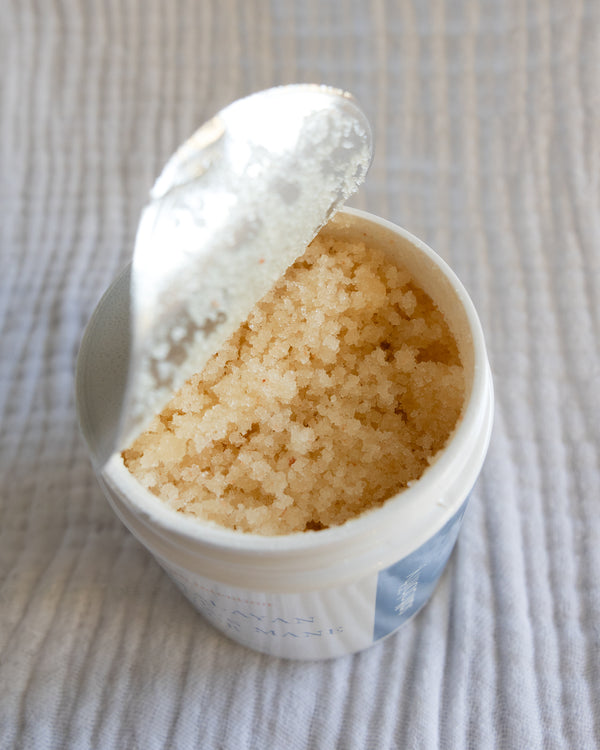 Himalayan Salt Lion's Mane Scrub (8 oz)